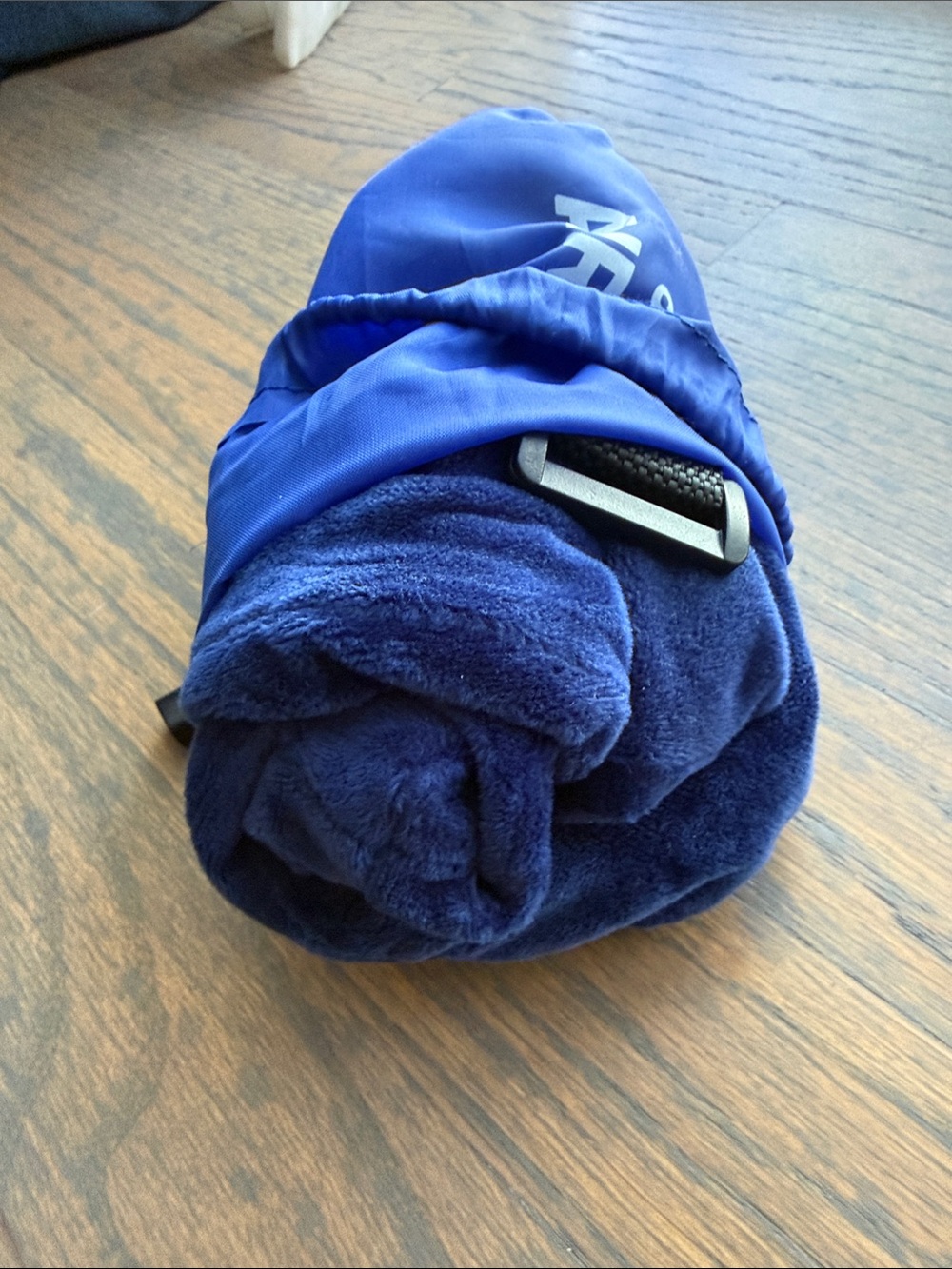 Cabeau Air Tne Inflatable Travel Pillow - Navy - Picture 7 of 7